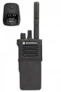 Motorola DP4401E VHF DMR IP68 5watt met tafellader