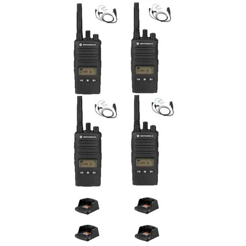 Set van 4 Motorola XT460 IP55 PMR446 met beveiliging oortje M1 2-Pins en tafellader 