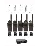 Set van 5 Motorola DP2400E Enhanced UHF DMR IP54 5watt tafellader G-shape oortje en koffer